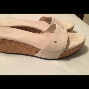 UGG Suede Leather Slides Size 9
